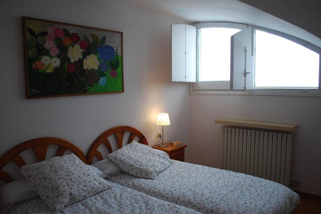 Apartamento Aticoroel Appartement Jaca Buitenkant foto